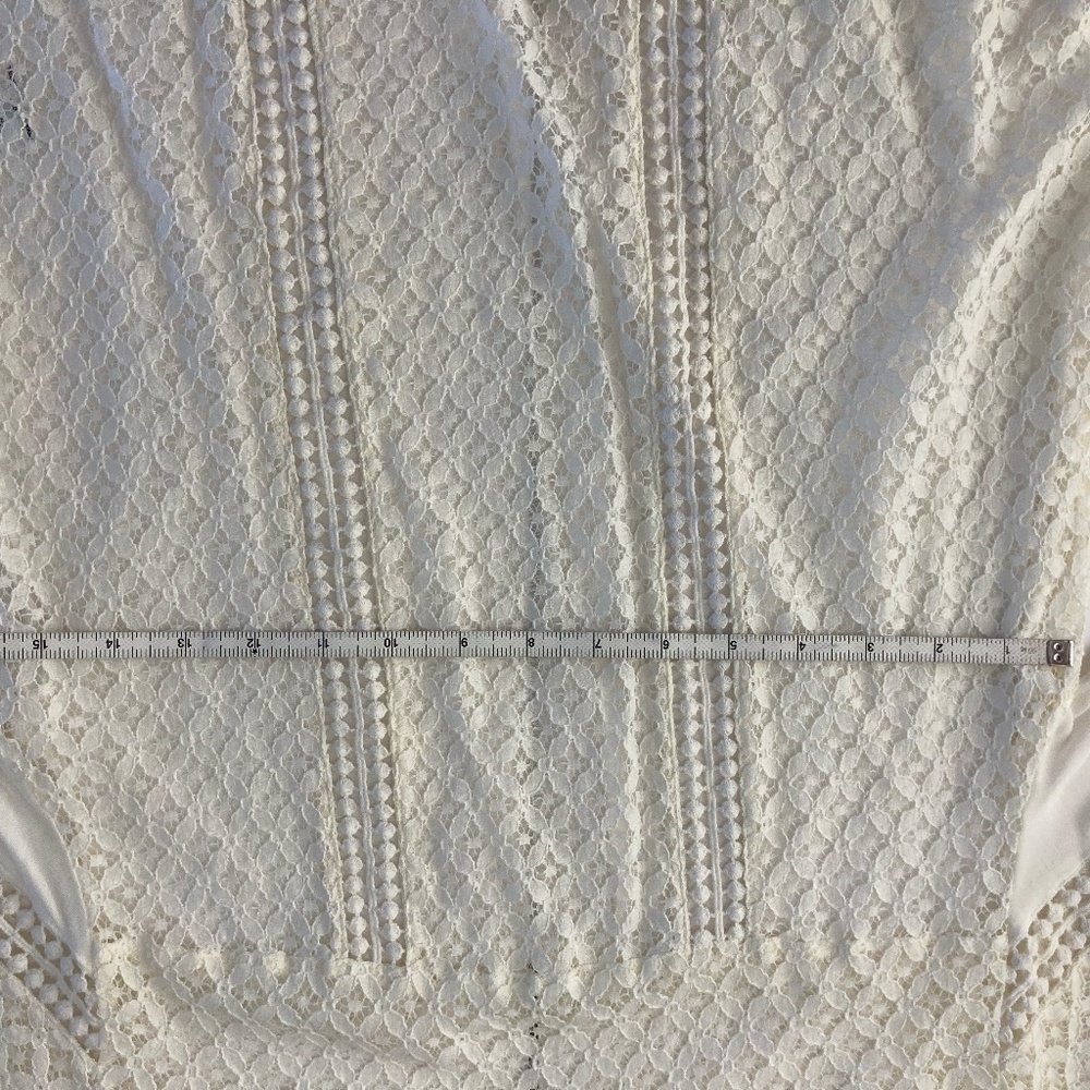 LACE TOP - Picture 3 of 4